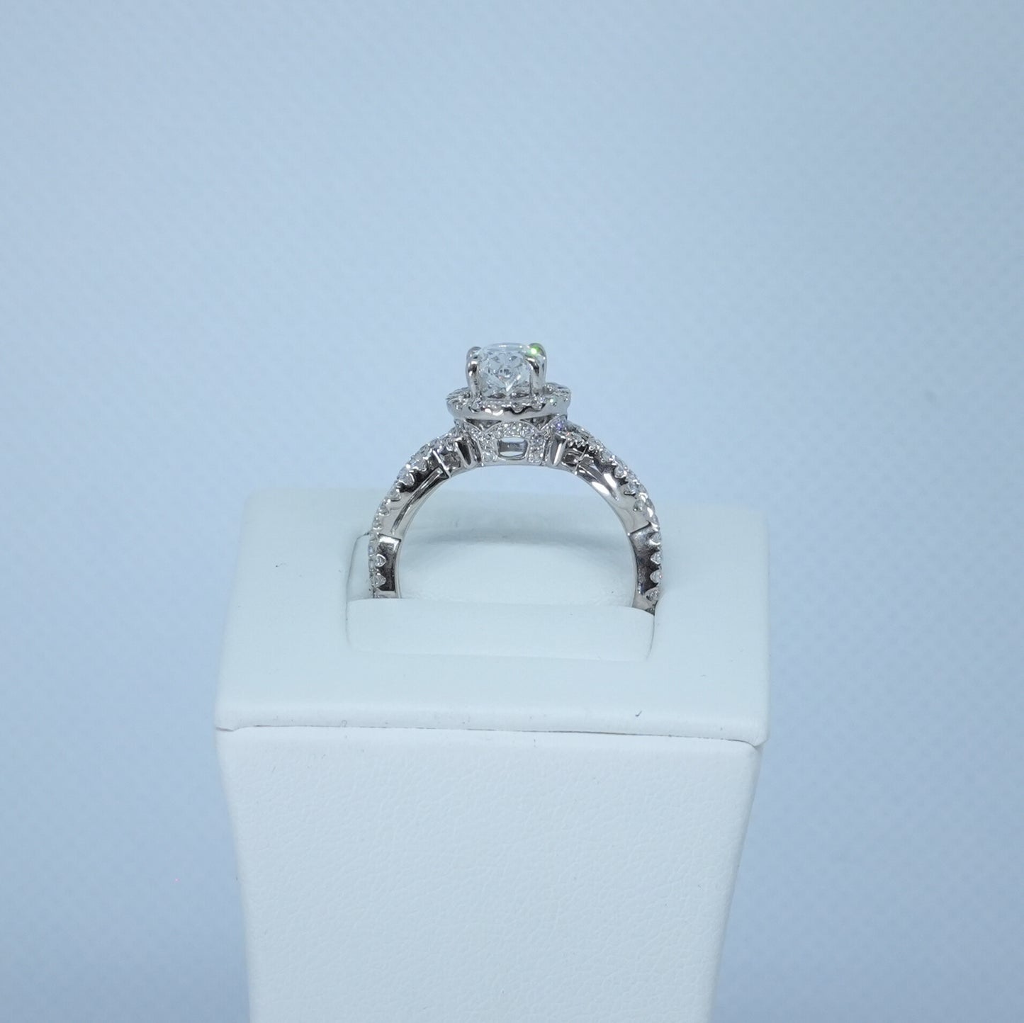 14K White Gold Oval 1.01ct Diamond ring