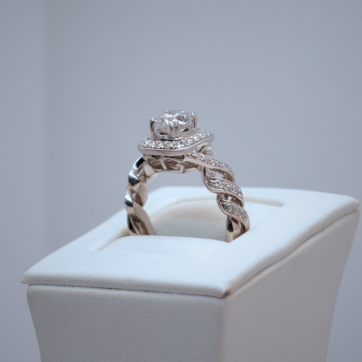 14K White Gold 1ct Centre Diamond Engagement Ring