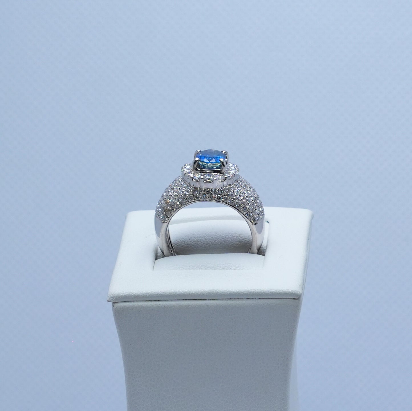 18K White Gold Sapphire & Diamond Dress Ring