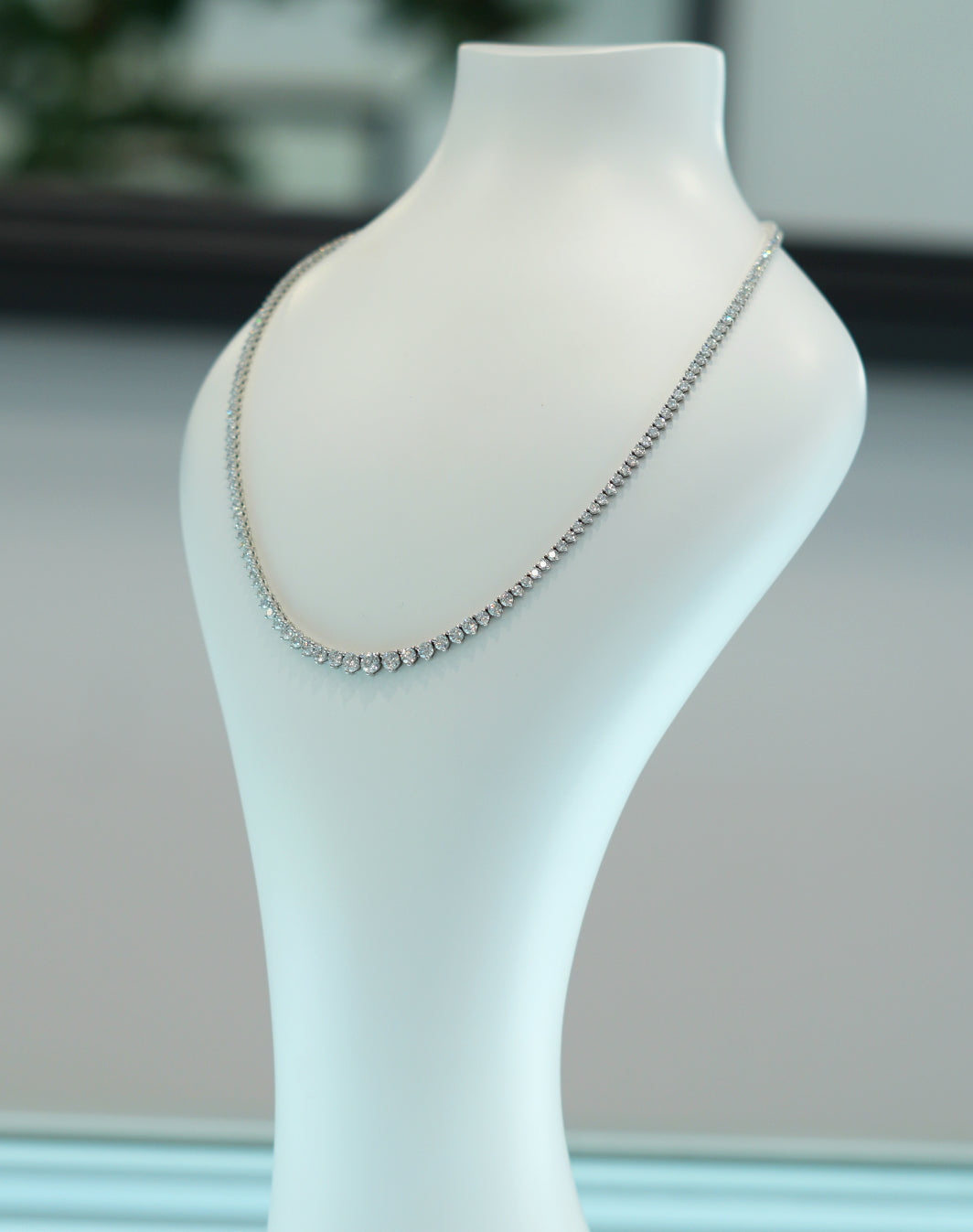18K White Gold 11.5ct Diamond Tennis Necklace
