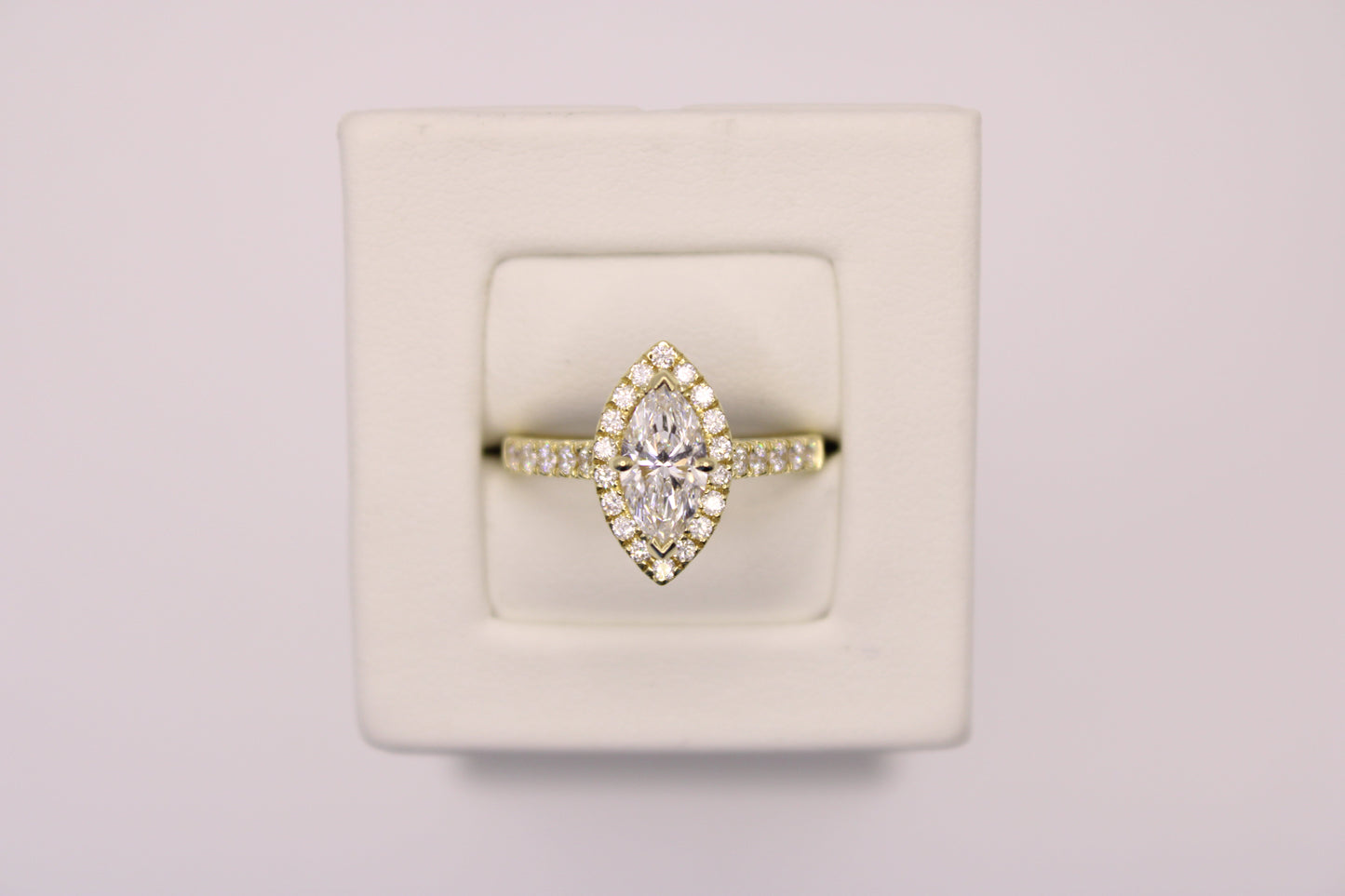 18K yellow Gold Marquise Diamond Engagement ring
