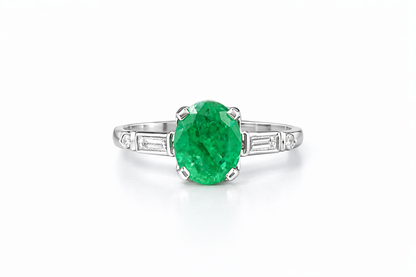 Pre-Loved Platinum Emerald & Diamond Ring