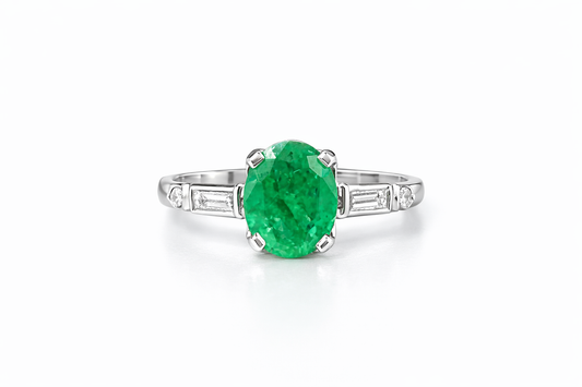 Pre-Loved Platinum Emerald & Diamond Ring