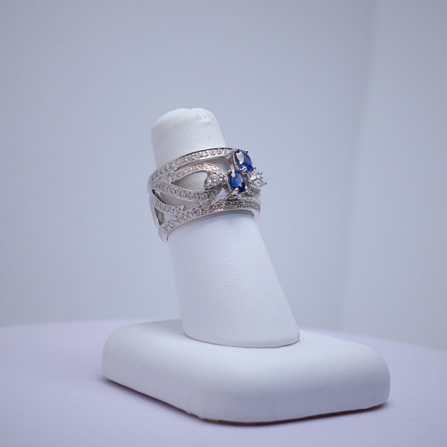 18K White Gold Sapphire & Diamond Dress Ring