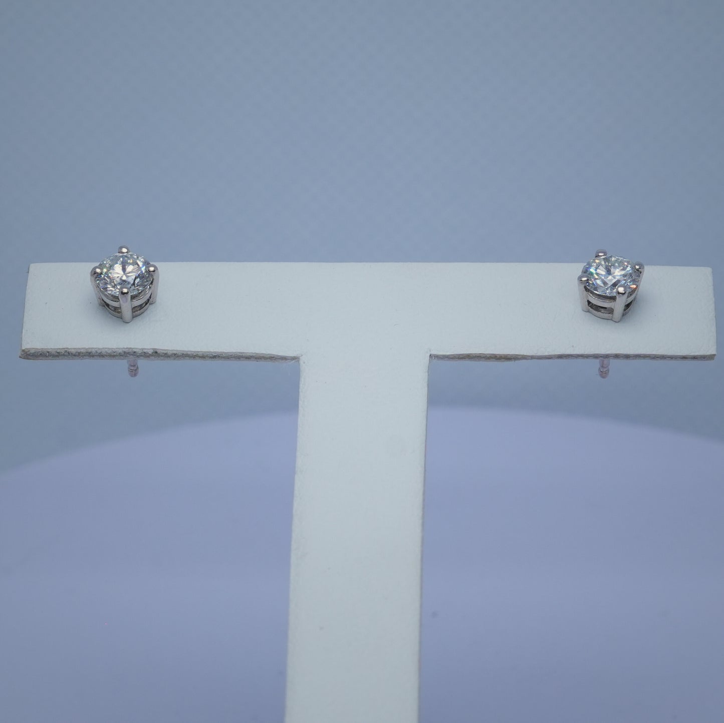 18K White Gold 1.02TCW Diamond Studs