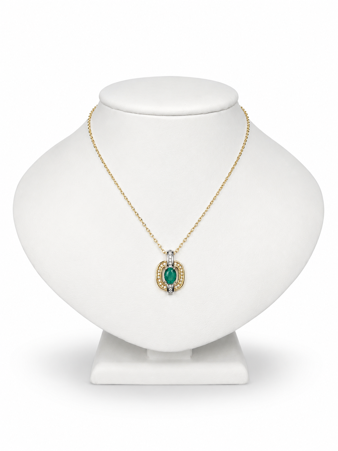 18K White Gold Emerald & Diamond Pendant Necklace