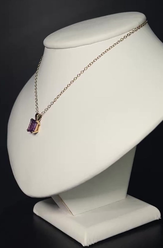 9K Yellow Gold Emerald-Cut Amethyst Necklace