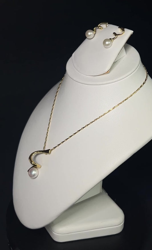 18K Yellow Gold Pearl Necklace & Earrings Set