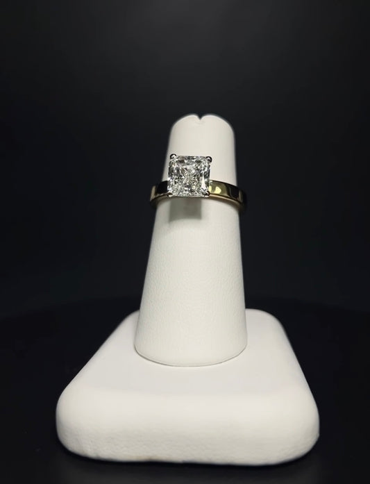 The Cigar Square Radiant Ring